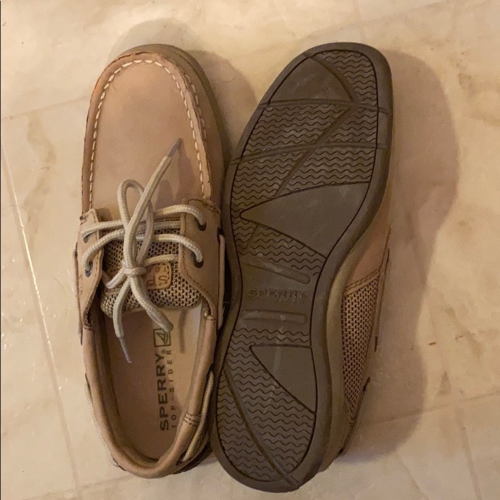 Girls Sperry shoes